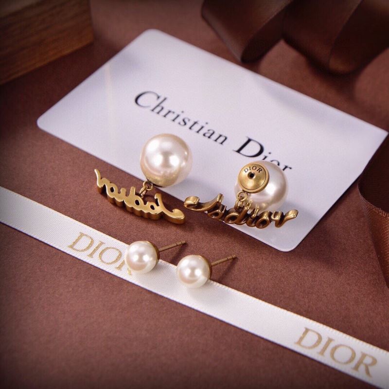 chr1st1an D10r earrings